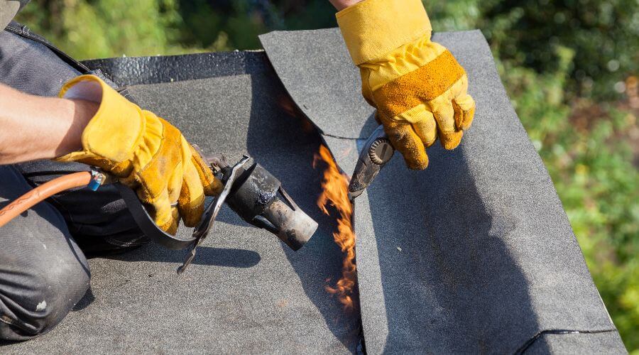 Professional gutter cleaning in Spring Gap, MD